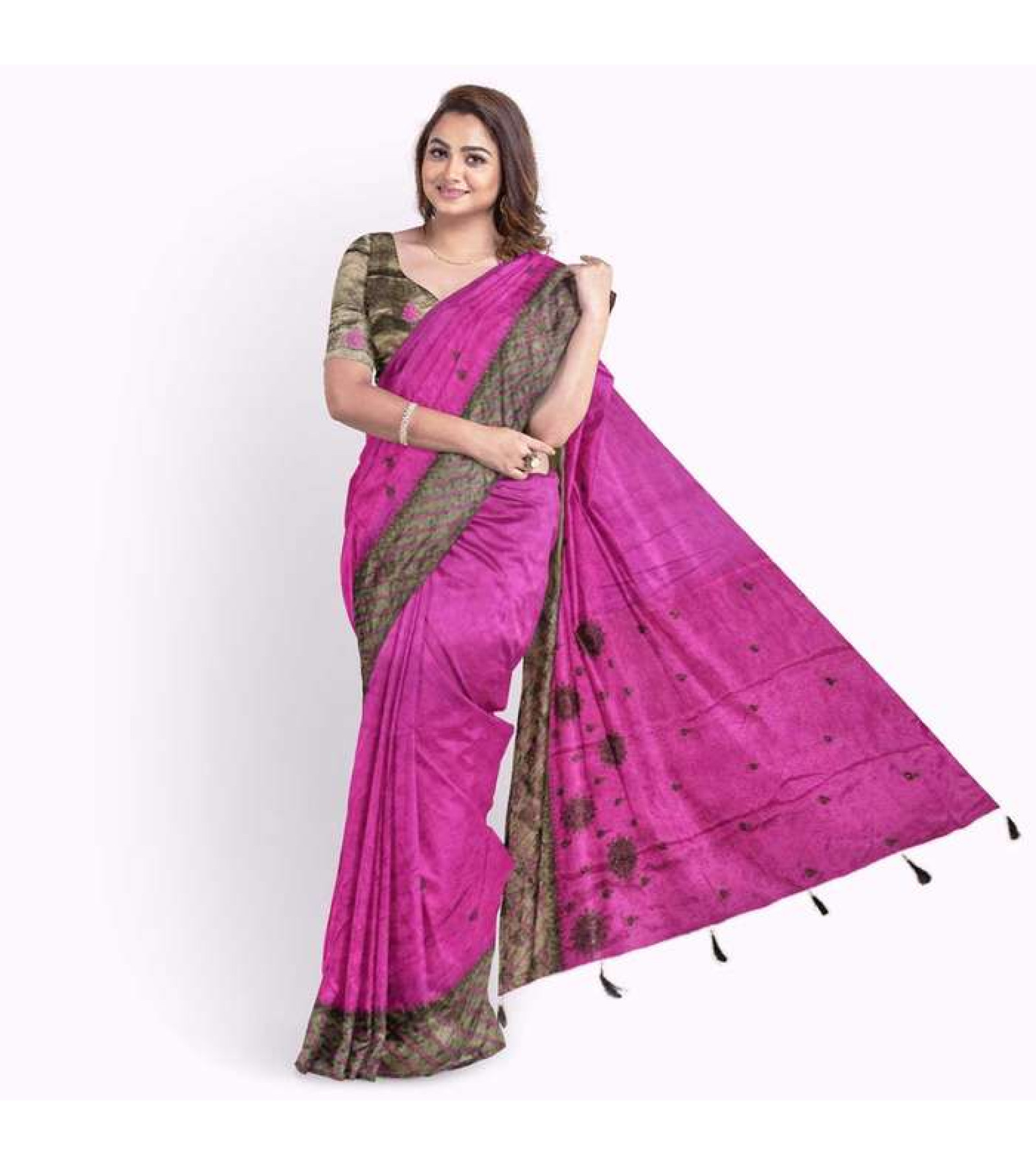 Exclusive Jacquard Embroidery Saree